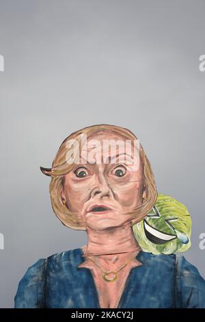 Edenbridge, UK. 2nd Nov, 2022. Members of the Edenbridge Fireworks Society put the finishing touches to a giant effigy of Liz Truss the former Prime Minister of the United Kingdom. Credit: James Boardman/Alamy Live News Stock Photo