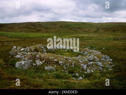 View SE of the excavated Neolithic house close to Stanydale 'Temple', Shetland, Scotland, UK, showing the thick drystone walls with an earth core. Stock Photo