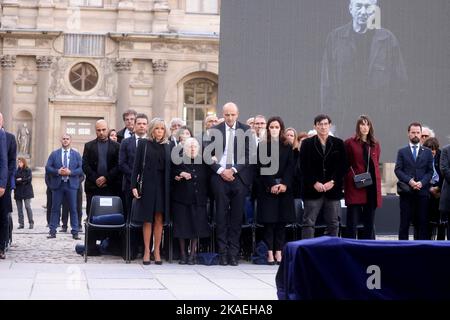 Brigitte Macron, Colette Soulages, family and loved ones during ...