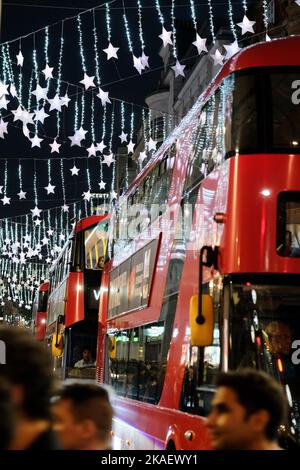 Oxford Street, London, UK. 2nd Nov 2022. Oxford Street Christmas lights are switched on. Credit: Matthew Chattle/Alamy Live News Stock Photo