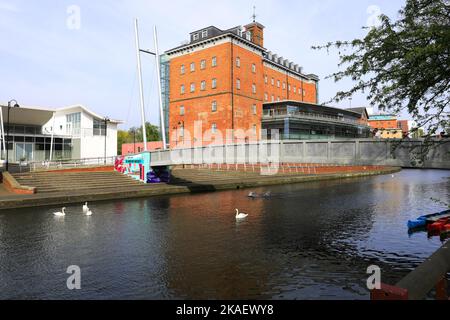 Buildings alongside the river Soar, Leicester City, Leicestershire, England; Britain; UK Stock Photo