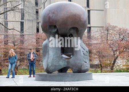 Chicago, Illinois - 'Nuclear Energy,' a sculpture by Henry Moore, on the site of the first controlled nuclear chain reaction, which opened the door to Stock Photo