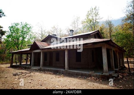 Kaldhunga bungalow on the banks of Sarda river, built by Henry Ramsay in 1919, Uttarakhand, India Stock Photo