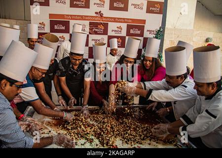 JW Marriott Mumbai to organise festive cake mixing brunch, Hospitality  News, ET HospitalityWorld
