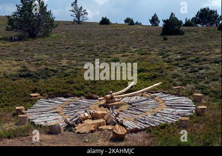 Land-Art course: The Balconies of Aigoual. Work by Fiona Paterson and Donald Buglass: Tempus Fugit.Mont Aigoual, Gard, Occitanie. Stock Photo