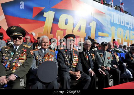 Russian World War II veterans attend at Dvortsovaya (Palace) Square to celebrate Victory Day in St.Petersburg on May 9, 2016.  (Photo by Nic Markoff/NurPhoto) *** Please Use Credit from Credit Field *** Stock Photo