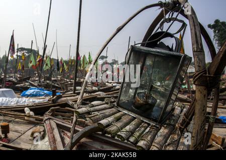 Brave fishermen of Bhola, Bangladesh on 31 December 2016. Bhola is a southern coastal district of Bangladesh, agriculture and fishing are two major profession for the people of Bhola. Fishermen are preparing their net and boat to go to the mighty river Meghna one of the most fierce river of Bangladesh.(Photo by Khandaker Azizur Rahman Sumon/NurPhoto) *** Please Use Credit from Credit Field *** Stock Photo