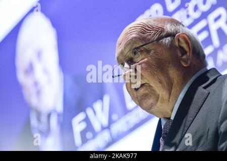 Nobel Peace Prize winner and former South African President, FW de Klerk, addresses the Trinity College Law Society after he was presented with the Praeses Elit Award as a recognition of his key role in ending apartheid and his outstanding contribution to reconciliation in South Africa. On Wednesday, 18 January 2017, in Dublin, Ireland. Photo by Artur Widak *** Please Use Credit from Credit Field ***  Stock Photo