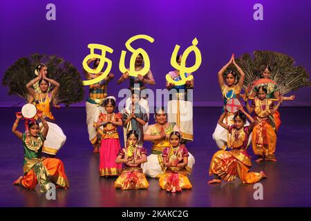 Tamil dancers perform during the Thai Pongal festival in Markham, Ontario, Canada, on January 15, 2017. The festival of Thai Pongal is a thanksgiving festival honoring the Hindu Sun God (Lord Surya) for a successful harvest. (Photo by Creative Touch Imaging Ltd./NurPhoto) *** Please Use Credit from Credit Field *** Stock Photo