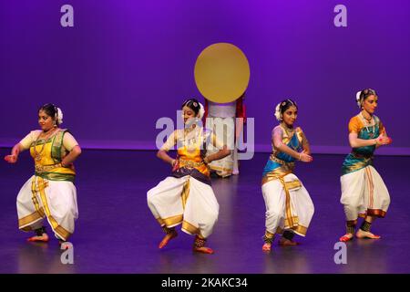 Tamil dancers perform a dance honoring the Sun God during the Thai Pongal festival in Markham, Ontario, Canada, on January 15, 2017. The festival of Thai Pongal is a thanksgiving festival honoring the Hindu Sun God (Lord Surya) for a successful harvest. (Photo by Creative Touch Imaging Ltd./NurPhoto) *** Please Use Credit from Credit Field *** Stock Photo