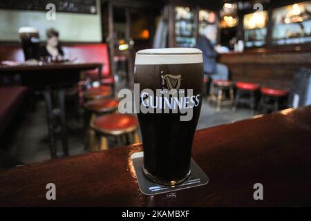 A view of a perfect pint of Guinness in MB.SLATTERY’S, a traditional Dublin pub located in the heart of Rathmines that has been in the Slattery family for two generations. On Monday, April 3, 2017, in Rathmines, Dublin, Ireland. Photo by Artur Widak *** Please Use Credit from Credit Field ***  Stock Photo