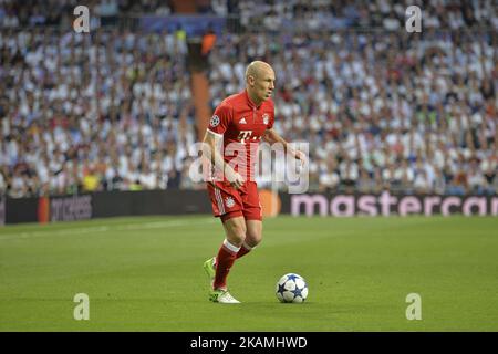 Bayern Munich's Dutch midfielder Arjen Robben in action during the UEFA Champions League quarter-final second leg football match Real Madrid vs FC Bayern Munich at the Santiago Bernabeu stadium in Madrid in Madrid on April 18, 2017 (Photo by Isa Saiz/NurPhoto) *** Please Use Credit from Credit Field *** Stock Photo