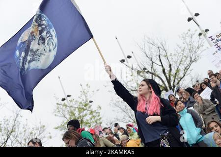 Thousands participate in the National March for Science in Philadelphia, PA, on Earth Day, April 22, 2017. Similar events are held around the nation protesting the conservative views of the Trump-Administration on science. (Photo by Bastiaan Slabbers/NurPhoto) *** Please Use Credit from Credit Field *** Stock Photo