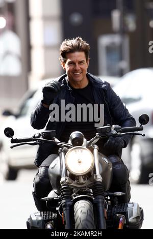 Tom cruise deals bmw motorcycle