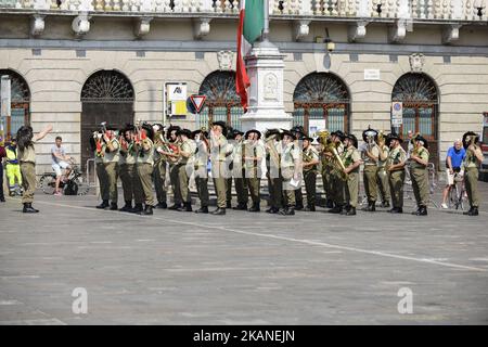 Italian Bersaglieri attend the military parade during the celebrations of the Italian Republic Day on June 2, 2017 in Padua, Italy. (Photo by Roberto Silvino/NurPhoto) *** Please Use Credit from Credit Field *** Stock Photo