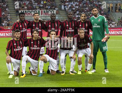 AC Milan team line up before the UEFA Europa League Third Qualifying Round Second Leg match between AC Milan and CSU Craiova at Stadio Giuseppe Meazza on August 3, 2017 in Milan, Italy. (Photo by Loris Roselli/NurPhoto). *** Please Use Credit from Credit Field *** Stock Photo