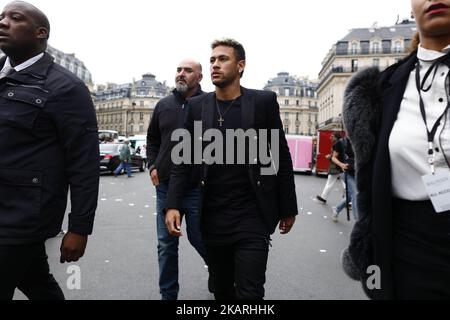 Neymar Jr CELEBRITES Fashion Week Balmain Paris 28 09 2017