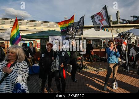 Protesters are seen in Gdansk, Poland on 3 October 2017 Demonstration, organized by the group Ratujmy Kobiety (Save Women), aims to show ruling party PiS , that the women’s rights movement remains alive and strong and will continue to oppose plans to totally ban abortion in Poland. (Photo by Michal Fludra/NurPhoto) Stock Photo