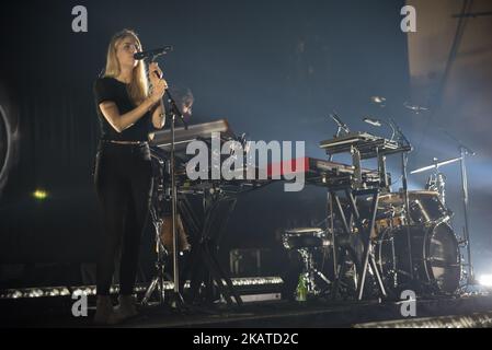 English indie pop band London Grammar perform on stage at O2 Academy Brixton, London on October 30, 2017. London Grammar are an English indie pop band from Nottingham, formed in 2009. The band consists of Hannah Reid, Dan Rothman and Dominic 'Dot' Major. (Photo by Alberto Pezzali/NurPhoto) Stock Photo