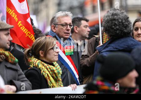 French Communist Party (PCF) national secretary Pierre Laurent (C) takes part in a demonstration on January 6, 2018 in Paris, France to commemorate the killing on January 9, 2013 at the Kurdish Information Centre in Paris of the three top Kurdish activists Sakine Cansiz, Fidan Dogan and Leyla Soylemez. (Photo by Michel Stoupak/NurPhoto) Stock Photo