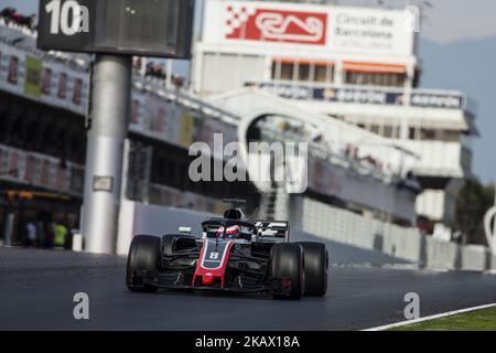 08 Romain Grosjean from France Haas F1 Team VF-18 Ferrari during day four of F1 Winter Testing at Circuit de Catalunya on March 9, 2018 in Montmelo, Spain. (Photo by Xavier Bonilla/NurPhoto) Stock Photo