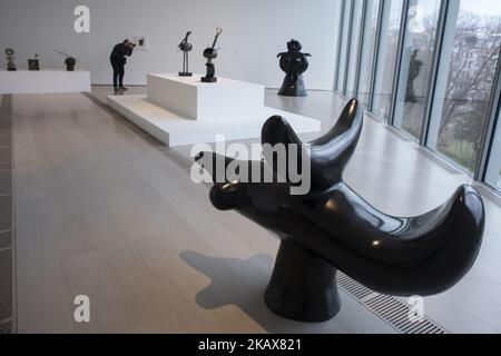 1928 1982 hi-res stock photography and images - Page 2 - Alamy