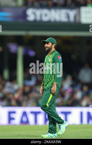 SCG, NSW, Australia: 3rd November 2022;  T20 World Cup Cricket, Pakistan versus South Africa: Iftikhar Ahmed of Pakistan walks to his fielding position Stock Photo