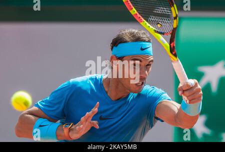 Rafael Nadal of Spain returns the ball to Richard Gasquet of France during the third round at Roland Garros Grand Slam Tournament - Day 7 on June 02, 2018 in Paris, France. (Photo by Robert Szaniszló/NurPhoto) Stock Photo