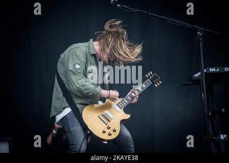 Joe Langridge-Brown of Nothing But Thieves performing live at Pinkpop Festival 2018 in Landgraaf, Netherlands on June 16, 2018. (Photo by Roberto Finizio/NurPhoto) Stock Photo