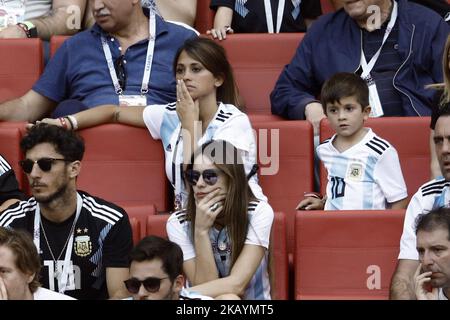 Antonella Roccuzzo, wife of Argentina's Lionel Messi, in the stands with their sons Mateo Messi and Ciro Messi attend the Football World Cup, France vs Argentina at the Kazan Arena, in Russia, on June 30, 2018. (Photo by Mehdi Taamallah / NurPhoto) Stock Photo