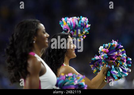 Detroit Lions cheerleaders perform during the first half of an NFL football game against the Green Bay Packers in Detroit, Michigan USA, on Sunday, October 7, 2018. (Photo by Amy Lemus/NurPhoto) Stock Photo