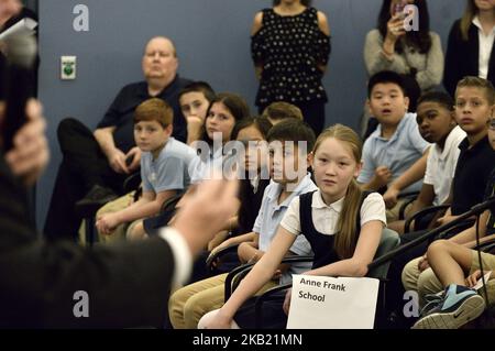 Students interact with candidates at a forum with Tom Wolf, Incumbent and Democratic candidate and Scott Wagner, Republican candidate for the seat of Governor of Pennsylvania, in Philadelphia, PA, on October 10, 2018. De event at the School District of Philadelphia headquarters is put up by the Rendell Center for Civics and Civic Engagement of former Governor Ed Rendell. (Photo by Bastiaan Slabbers/NurPhoto) Stock Photo