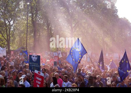 Protesters march through central London. Around 100.000 people march through Central London on October 20, 2018, showing placards and flags, demanding for another EU referendum. The UK is scheduled to leave on 29 March 2019, under the terms of the two-year Article 50 process. (Photo by Jay Shaw Baker/NurPhoto) Stock Photo