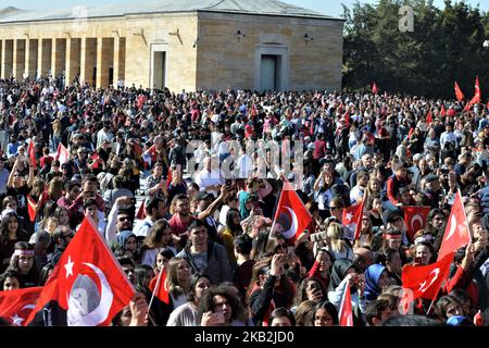 People visit Anitkabir, the mausoleum of Mustafa Kemal Ataturk, modern Turkey's founding president, on the 95th anniversary of the Republic Day of Turkey in Ankara on October 29, 2018. The Republic Day is one of the public holidays in the country commemorating the proclamation of the Republic of Turkey, 95 years ago in 1923. The Republic Day commemorates the events of October 29, 1923, when Ataturk declared that Turkey was henceforth a republic. (Photo by Altan Gocher/NurPhoto) Stock Photo