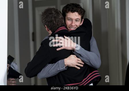 English actor Callum Turner and british actor Eddie Redmayne attends to presentation of film 'Fantastic Beasts: The Crimes of Grindelwald' (Animales Fantásticos: Los Crímenes de Grindelwald) at Hotel Villa Magna in Madrid, Spain. November 16, 2018. (Photo by BorjaB.Hojas/COOLMedia/NurPhoto) Stock Photo