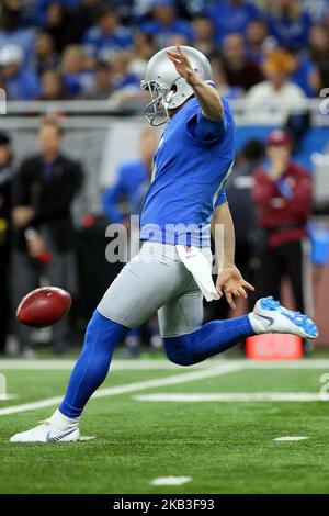 Detroit Lions punter Sam Martin (6) kicks during the second half of an NFL football game against the Chicago Bears in Detroit, Michigan USA, on Thursday, November 22, 2018. (Photo by Amy Lemus/NurPhoto) Stock Photo