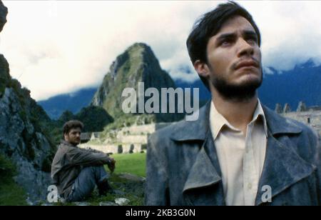 THE MOTORCYCLE DIARIES, RODRIGO DE LA SERNA, GAEL GARCIA BERNAL, 2004 Stock Photo