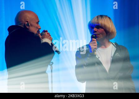 English rock band The Charlatans perform live at Wembley Arena as they are joined on stage by James's singer Tim Booth in London, UK on December 7, 2018. The current line up is made by Tim Burgess (vocals), Mark Collins (guitar), Martin Blunt (bass) and Tony Rogers (keyboards). (Photo by Alberto Pezzali/NurPhoto) Stock Photo