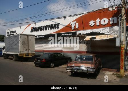 Goodyear workers did not receive their tire allocation today, Thursday 12/13/2018, which had been canceled before the company closed its operations in Venezuela. They would be handed over to the workers this week, and because officials of the Bolivarian National Armed Forces prohibited the delivery of the units to the distributor. Located near the factory where tires are normally removed, in response to this situation some workers expressed that 'The closure of Goodyear is one more sadness. Not a surprise is the second multinational company that leaves the country. (Photo by Humberto Matheus/N Stock Photo