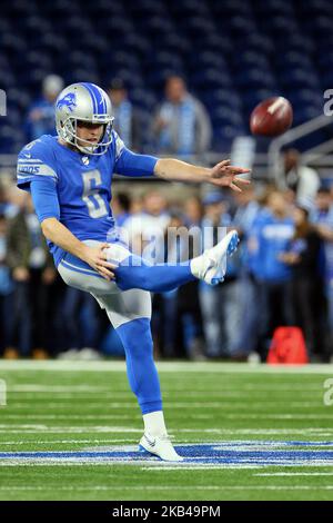 Detroit Lions punter Sam Martin (6) punts during warmups before an NFL football game against the Minnesota Vikings in Detroit, Michigan USA, on Sunday, December 23, 2018. (Photo by Amy Lemus/NurPhoto) Stock Photo