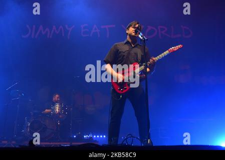 Jim Adkins of American rock band Jimmy Eat World performs on stage Alexandra Palace, London on February 3, 2019. The band is composed of vocalist and lead guitarist Jim Adkins, rhythm guitarist and vocalist Tom Linton, bassist Rick Burch and drummer Zach Lind. (Photo by Alberto Pezzali/NurPhoto) Stock Photo