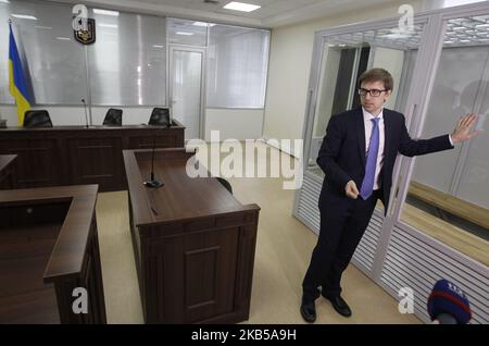 Bohdan Kryklyvenko , Head of Staff of the Ukraine's High Anti-Corruption Court (HACC), shows for journalists a courtroom, after a news conference dedicated to the start of work the Ukrainian High Anti-Corruption Court (HACC) in Kiev, Ukraine, on 05 September, 2019. The High Anti-Corruption Court (HACC) has started to work in Ukraine on September 5, 2019. Judge Olena Tanasevych has been elected chair of Ukraine's High Anti-Corruption Court (HACC) during the decision was taken by secret ballot at a meeting of HACC judges on 07 May 2019. On July 8, 2019 Ukrainian President Volodymyr Zelensky subm Stock Photo