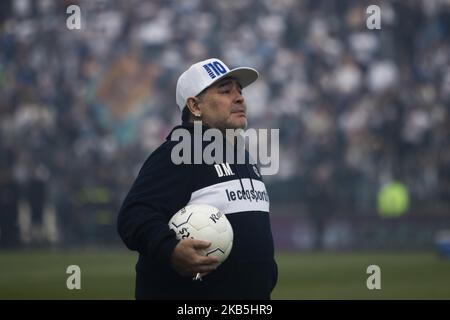 Diego Armando Maradona takes his first training session as head coach of Gimnasia y Esgrima de la Plata at Estadio Juan Carmelo Zerillo on September 8, 2019 in La Plata, Argentina. (Photo by Matías Baglietto/NurPhoto (Photo by Matías Baglietto/NurPhoto) Stock Photo