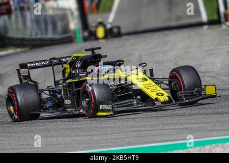 Daniel Ricciardo driving the (3) Renault F1 Team on track during the Formula One Grand Prix of Italy at Autodromo di Monza on September 8, 2019 in Monza, Italy. (Photo by Emmanuele Ciancaglini/NurPhoto) Stock Photo