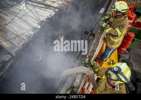 Two fires were recorded in Mexico City, where firefighters came to the site to control it. The first in the city center, where a department of a building caught fire. The second in the east of the city, where a Christmas ornaments store caught fire. September 12th. 2019. Jair Cabrera/ Nurphoto (Photo by Jair Cabrera/NurPhoto) Stock Photo