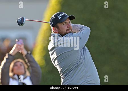 Shane Lowry tees off the first during the BMW PGA Championship Pro Am at Wentworth Club, Virginia Water on Wednesday 18th September 2019. (Photo by Jon Bromley/MI News/NurPhoto) Stock Photo