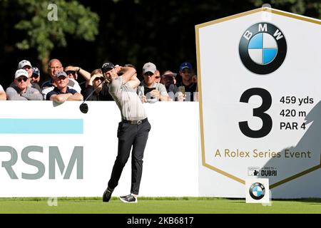 Danny Willett of England tees off the 3rd during the BMW PGA Championship Pro Am at Wentworth Club, Virginia Water on Wednesday 18th September 2019. (Photo by Jon Bromley/MI News/NurPhoto) Stock Photo
