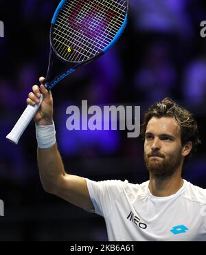 Joao Sousa of Portugal thanks supporters during Round of 16 match of the St.Petersburg Open ATP tennis tournament in St.Petersburg, Russia, 19 September 2019. (Photo by Igor Russak/NurPhoto) Stock Photo