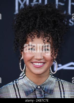 Sofia Wylie At The World Premiere Of Disney's "Beauty And The Beast ...