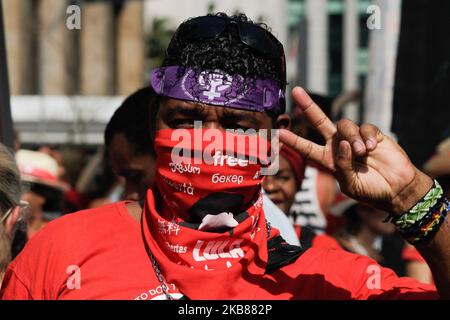 Act led by the social movements, unions and the Free Lula Committee, demand the freedom of former Brazilian President Luiz Inacio Lula da Silva and suspicion of the Brazilian Minister of Justice, Sergio Moro, on Avenida Paulista, central São Paulo Paulo, this Sunday. October 13, 2019. (Photo by Fabio Vieira/FotoRua/NurPhoto) Stock Photo
